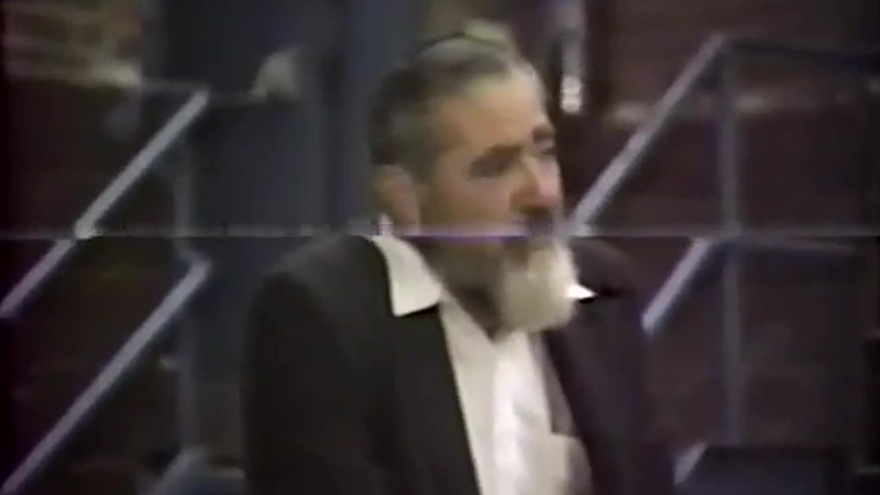 Rabbi Meir Kahane speaking to Jenasing group Sep. 20, 1989