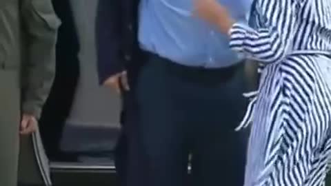 Actual secret service Audio of Biden losing the fight with his Jacket