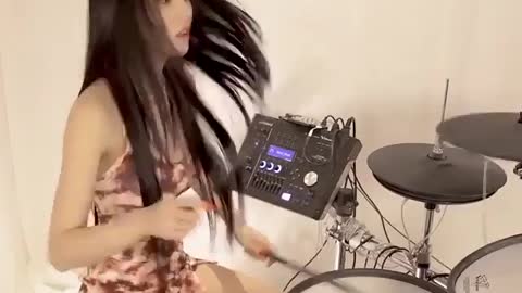 Amazing Girl Drum