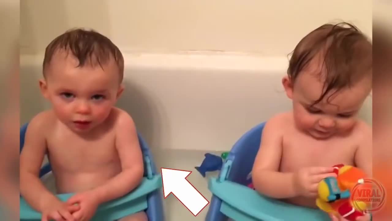 Funny Baby Bath Time