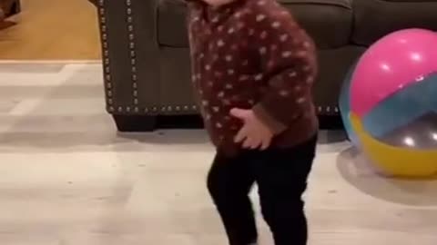 Little girl shows dance moves 2022