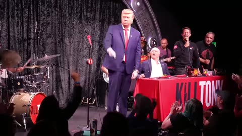 Shane Gillis' Donald Trump entrance at Kill Tony