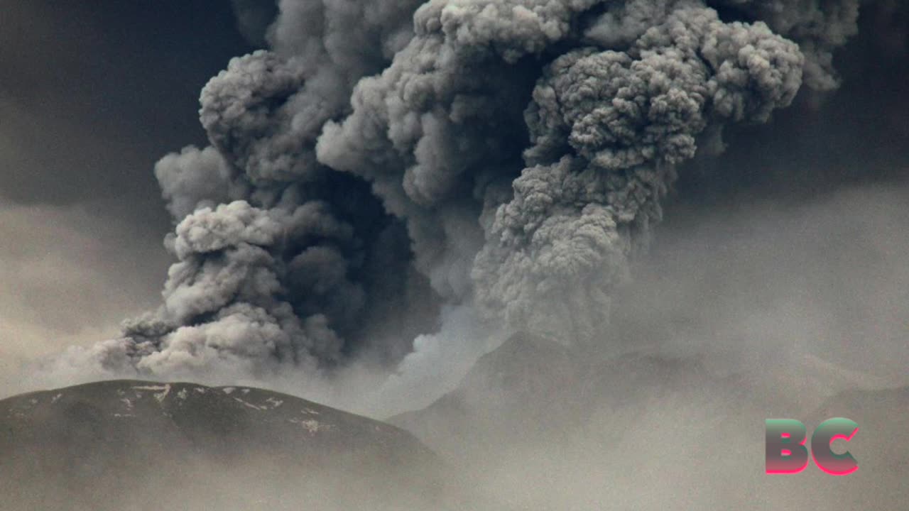 Volcano erupts in Russia after 7.0-mag quake, sending ash column 5 miles high