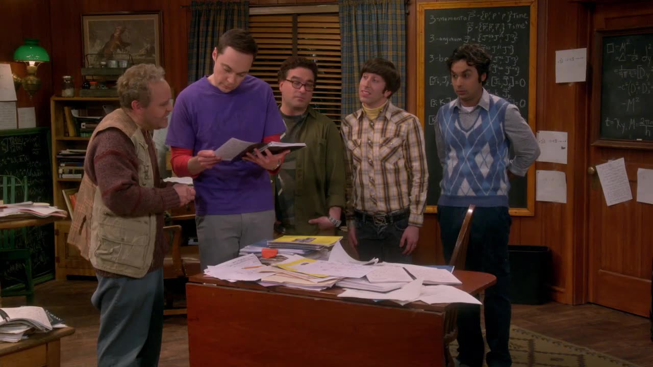 The Big Bang Theory - Guys meet reclusive scientist Doctor Wolcott