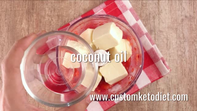 Keto Recipes - Keto Strawberry Cheesecake Fat Bombs - Keto Diet