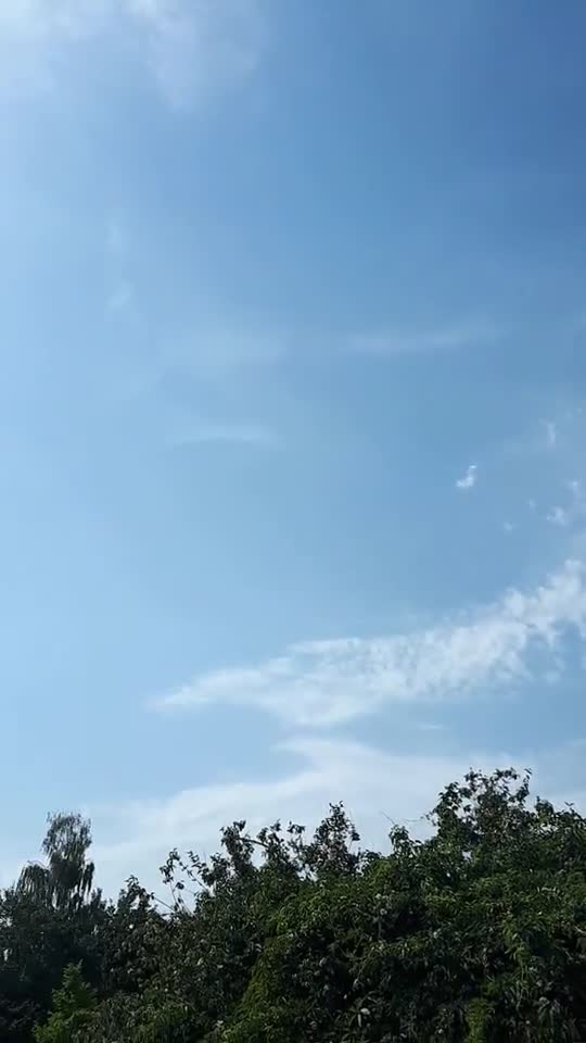 Himmel in Berlin am 19. Juni 2022 um 15:10 Uhr