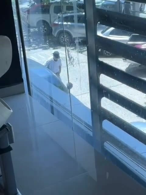 ROBO EN CARULLA BOCAGRANDE