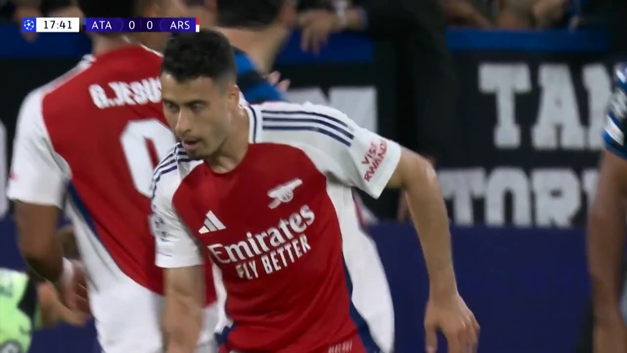 DAVID RAYA MAKES INCREDIBLE DOUBLE SAVE 🤯 | HIGHLIGHTS | Atalanta v Arsenal (0-0) | Champions League