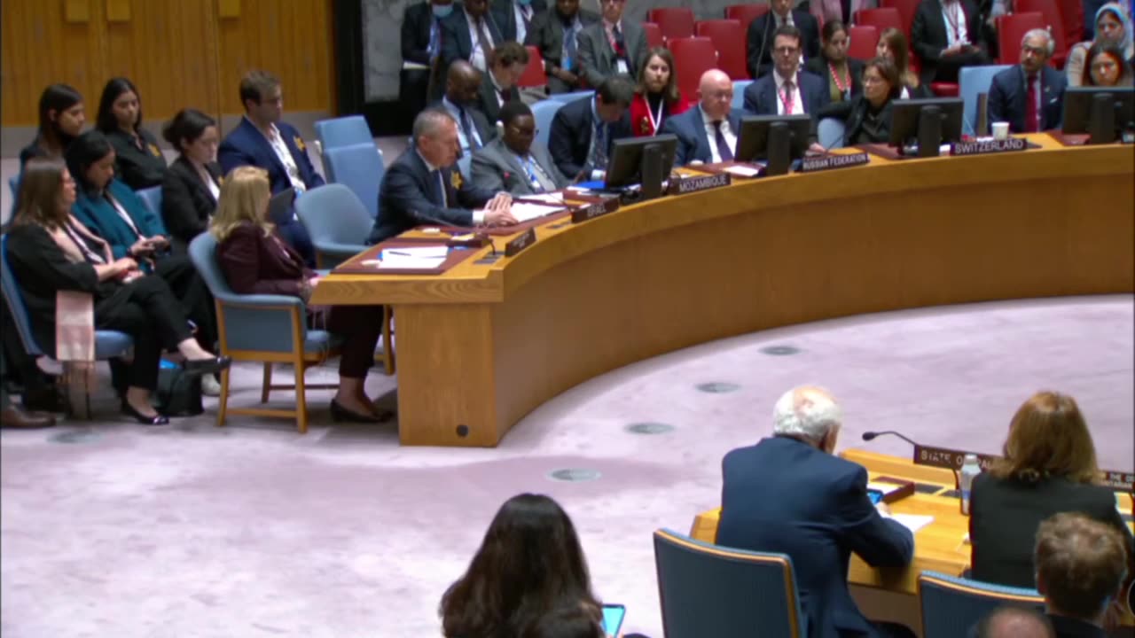 WTF: Israeli delegation wears yellow stars!!!??