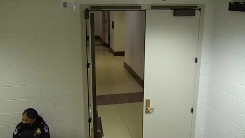 7183CVCULElevator#5Lobby_2021-01-06_20h00min02s453ms.mp4