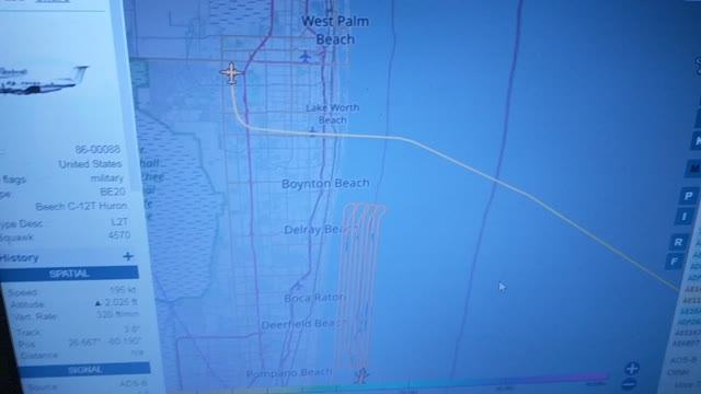 Trump Return To Mar A Lago Under Escort Live Landing