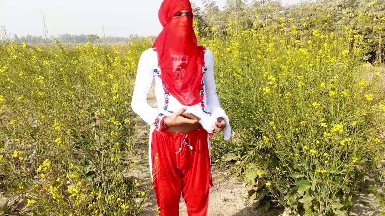 Rabia Malik village life in home Sleeping Daily Routine Work Zareen Gull New Village Vip Video 2023