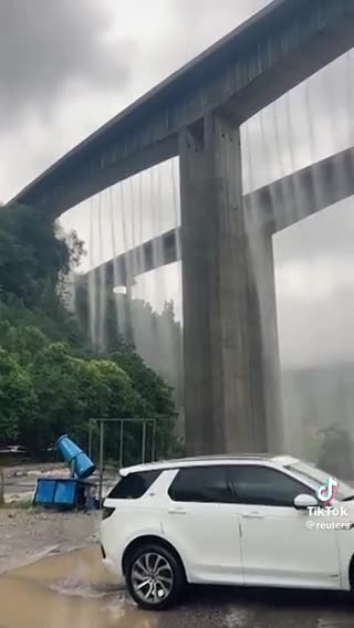 KEEP YOUR 👁️ ON THE 3 GORGES DAM. WATCH THE WATER 💦 💦