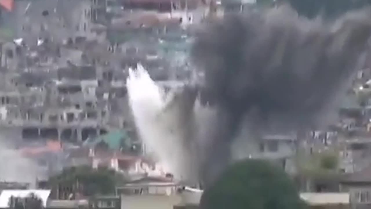 💣 Marawi Siege | Philippine Air Force Bombing ISIS Positions | 2017 | RCF