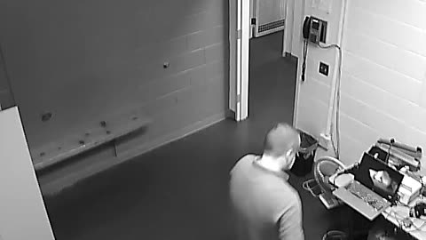 1700HQOB02208ALiveScanRoom_2021-01-06_10h20min02s997ms.mp4