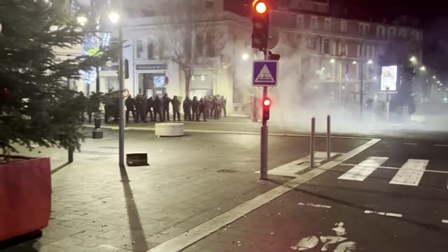 Clashes with police in Nice after World Cup win