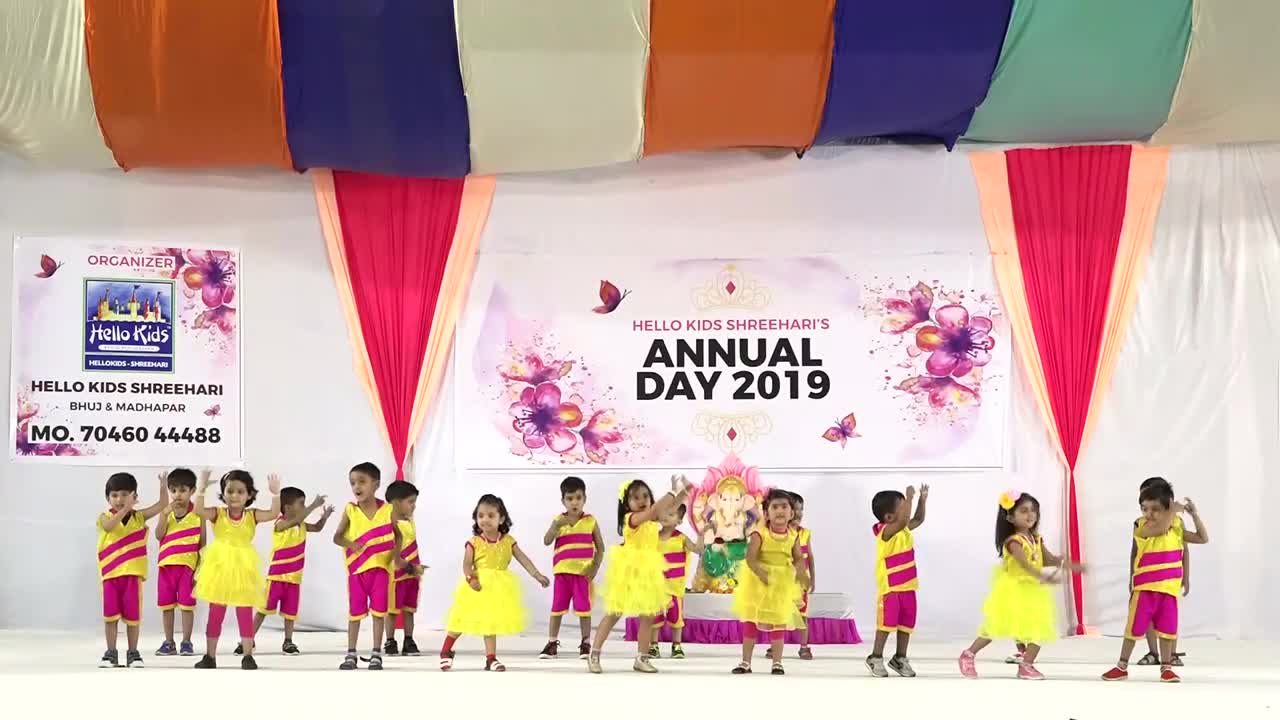 MERA VALA DANCE by Nursery students - Hello Kids Annual day 2019