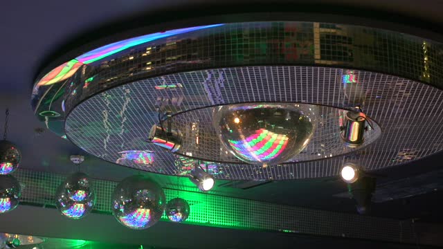 disco | ceiling | mirror | hornseywood | HD