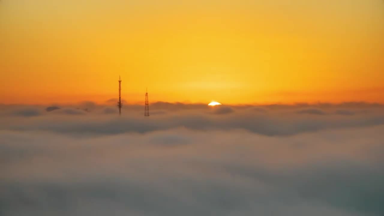 Outdoor aerial photography, documenting the unique sunset view of New York City, USA