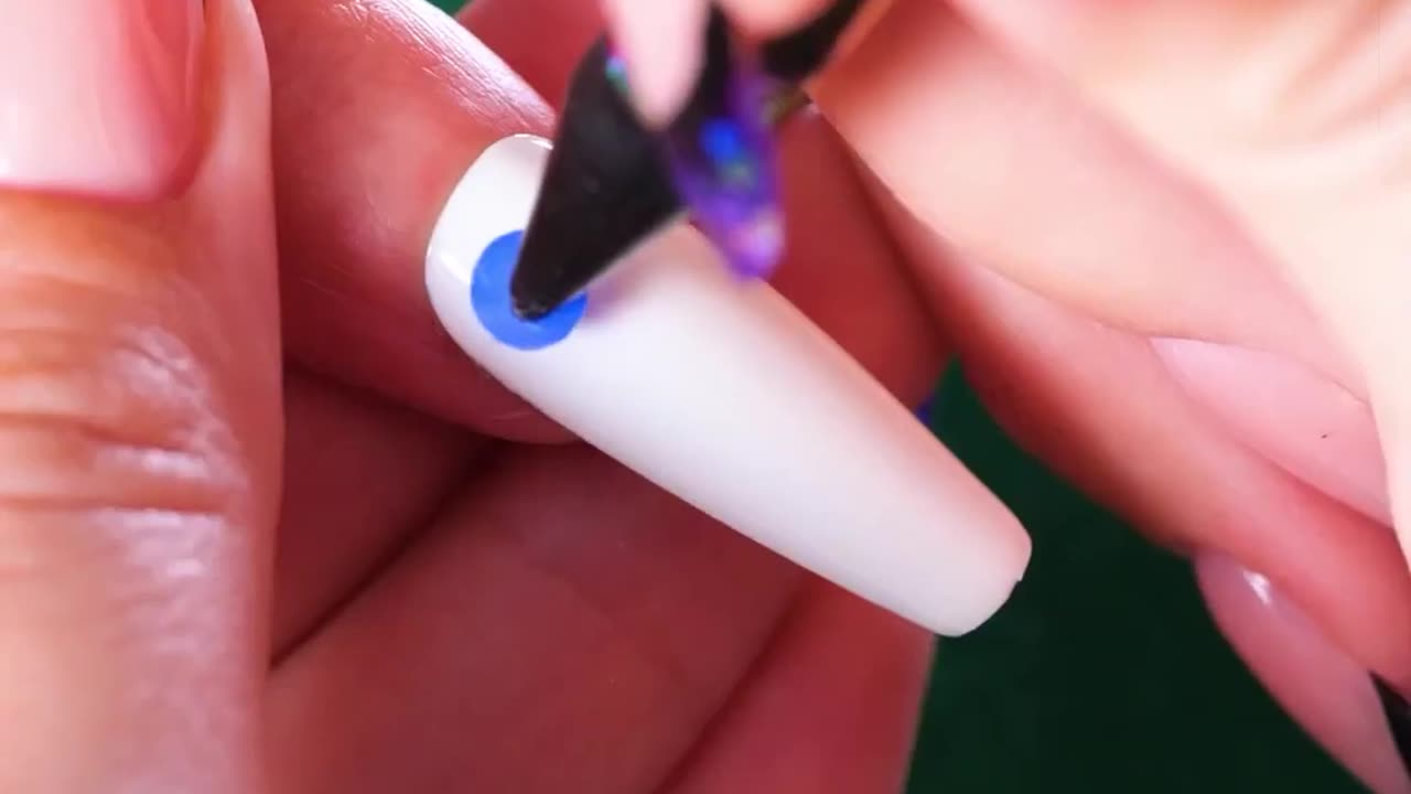 BRIGHT HACKS FOR YOUR NAILS AND COOL MANICURE IDEAS FOR EVERYONE