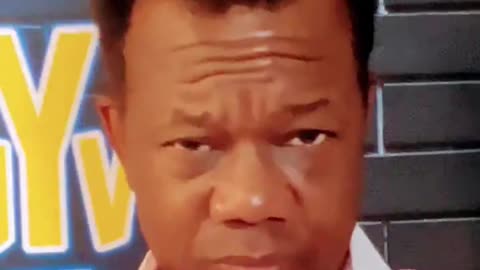 “America first” vs GLOBALISM!! It’s a binary decision…Cmon bro!!🤯🤡