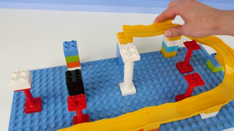 Best Toy Learning Video for Kids Building Block Lego Car Track!