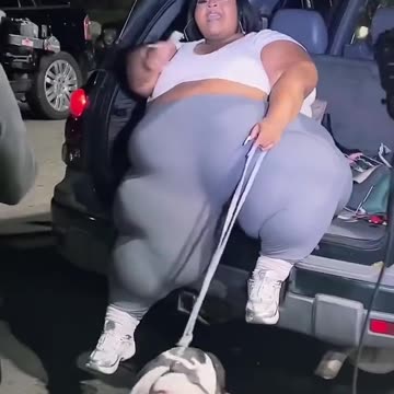 Plus Plus Plus Sized Rapper Is About To Test That Car's Suspension