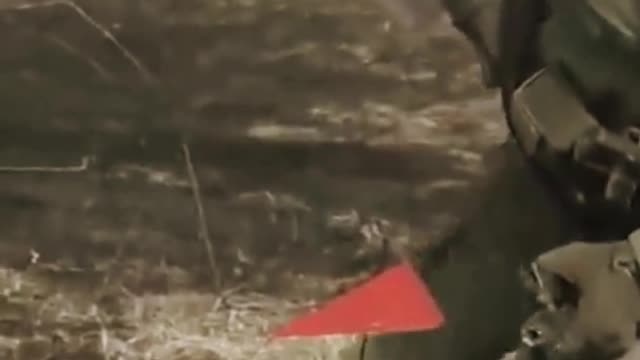 Russian troops defuse mines - russia ukraine conflict 2022 #Shorts