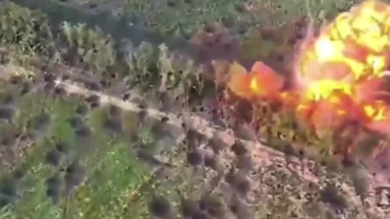 🔥 Russian Tank Suffers Ammunition Cook-Off | Real Combat Footage