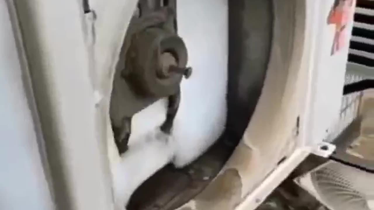 हम लोग Split Ac की सर्विस कर रहे हैं!