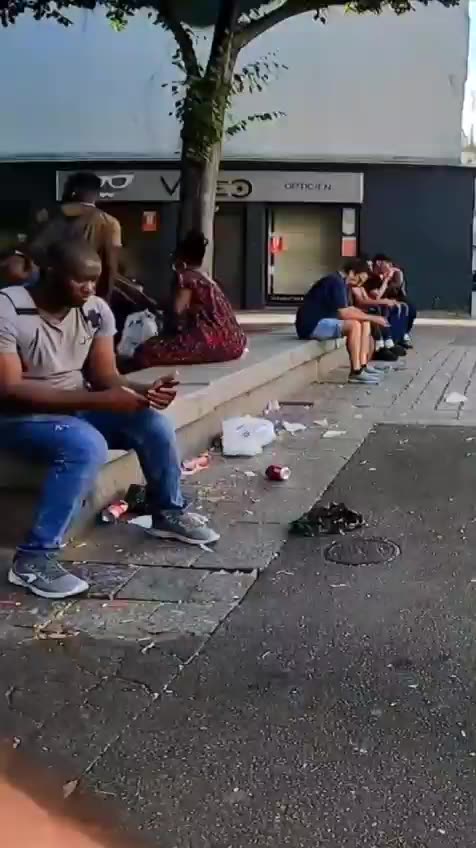 Economy and social conflict from France to more are coming out?