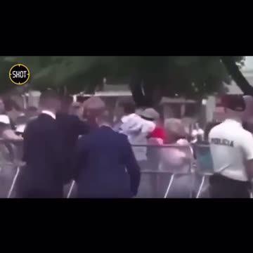 Another angle shows the assassination attempt on Slovakia Prime Minister Fico