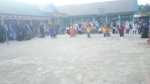 Lomba Lari Trompang