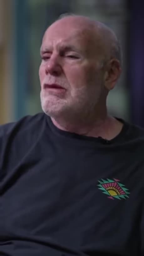 This man deserves a fuckin medal