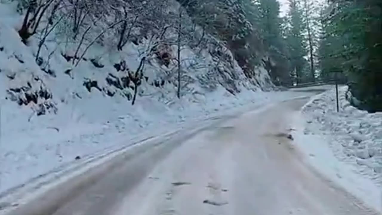 Snowfall Road of Nathia Gali Murree