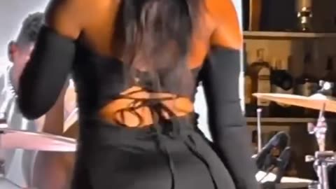 Bouncing that Ass off.