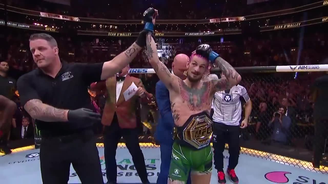 Sean O’Malley KOs Aljamain Sterling at UFC 292