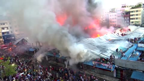 Fire guts hundreds of shops in Bangladesh market