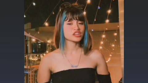 FEELINGS OF BROKEN GIRL
