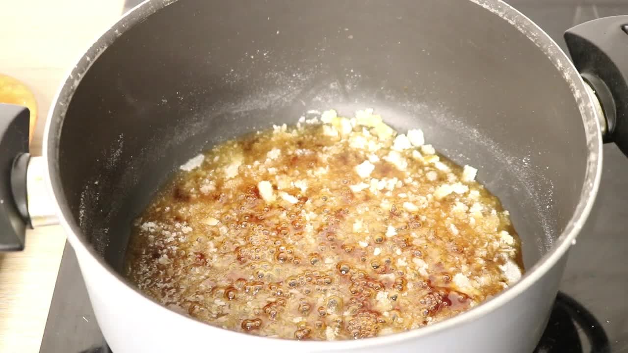 BOULES DE COCO CARAMÉLISÉES