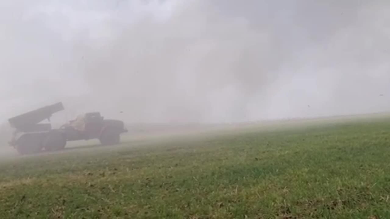 Ukrainian anti-aircraft guns knock out the enemy near Kupyansk