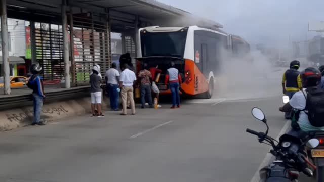 Conato de incendio en bus de Transcaribe