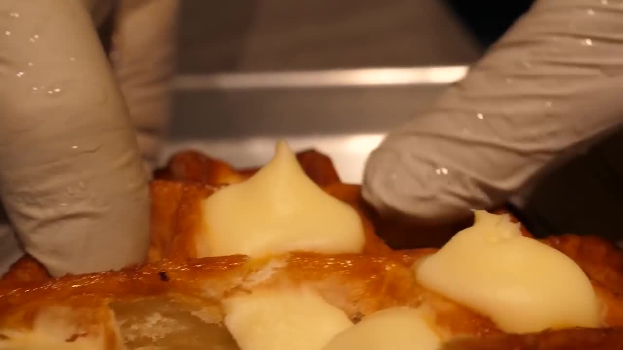 01.펄슈가 반죽! 달달한 와플 공장 _ pearl sugar dough! sweet waffle factory - korean street food