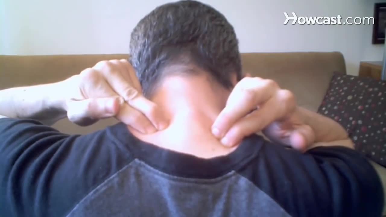 How to Stop a Cough with Acupressure