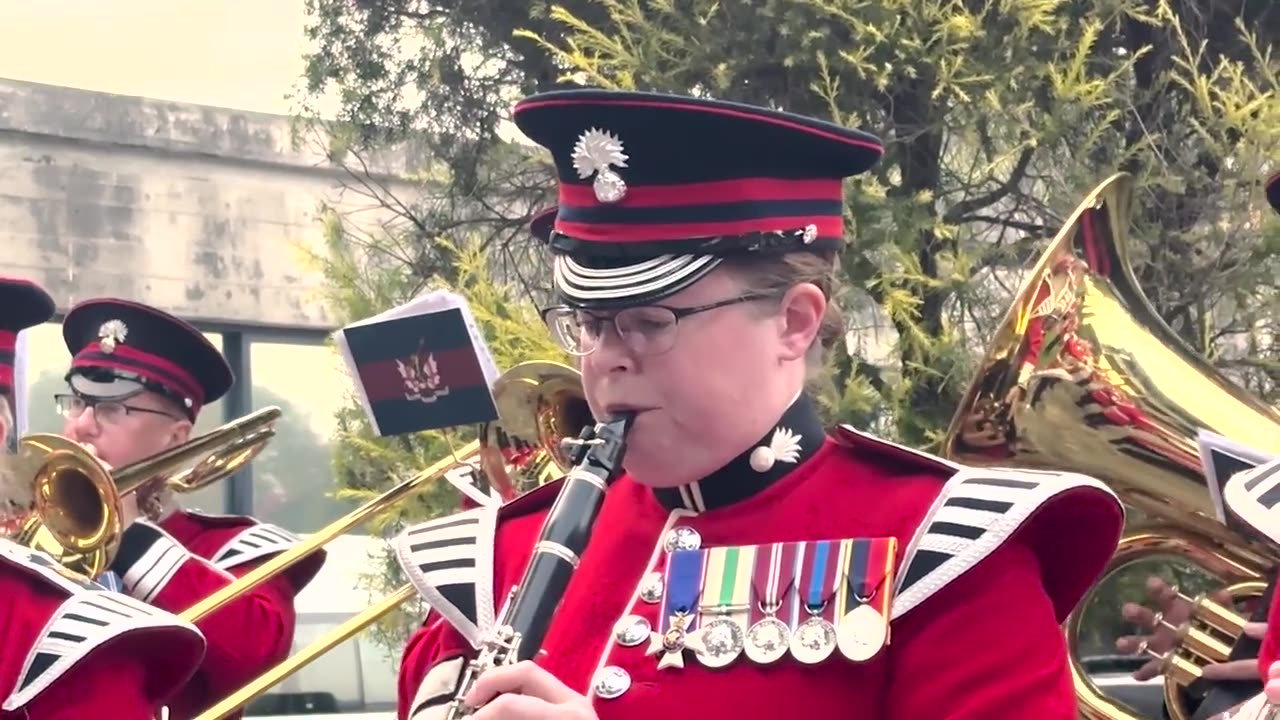 The superb UK @HAC_Band have mastered this Pakistani pop anthem...