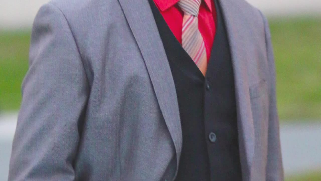 "Versatile Comfort: V-Neck Cardigan from La Mode Men's