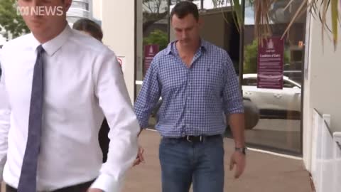 Celebrity crocodile wrangler Matt Wright charged in relation to helicopter crash _ ABC News