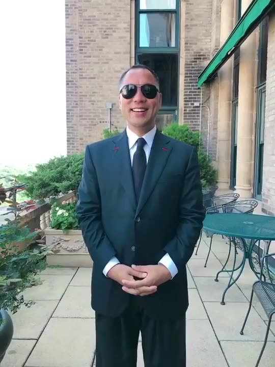 20180810文贵先生视频：报平安视频！尊敬的战友们你们健身了吗！今天我将与刑事律师团开会．关于王健被杀的案件！一切都是刚刚开始！