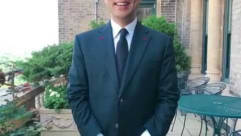 20180810文贵先生视频：报平安视频！尊敬的战友们你们健身了吗！今天我将与刑事律师团开会．关于王健被杀的案件！一切都是刚刚开始！