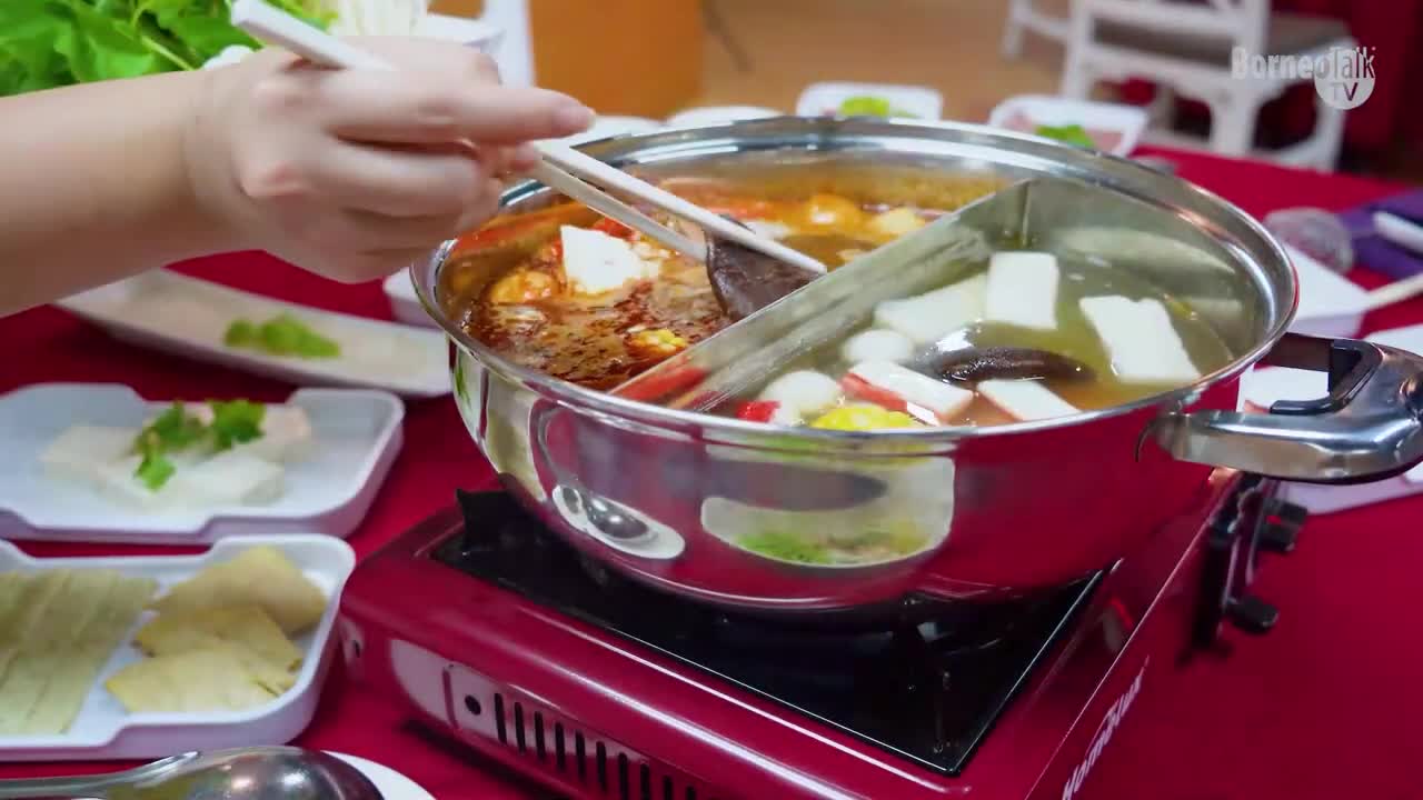 Sarawak Food Vlog | Steamboat Galore at Kuching, Sarawak, Malaysia